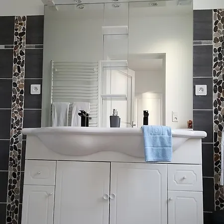 L'aquarium Ξενοδοχείο με διαμερίσματα 3*